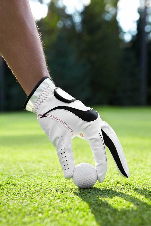 Comment les balles de golf multicouches influencent-elles la distance de drive et comment les choisir?